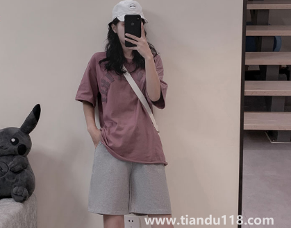 運(yùn)動(dòng)短褲買(mǎi)正好的還是大一號(hào)的（買(mǎi)運(yùn)動(dòng)短褲哪些是要注意的）