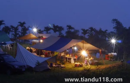 2022國(guó)慶露營(yíng)是不是不好睡覺（哪個(gè)季節(jié)比較適合露營(yíng)）