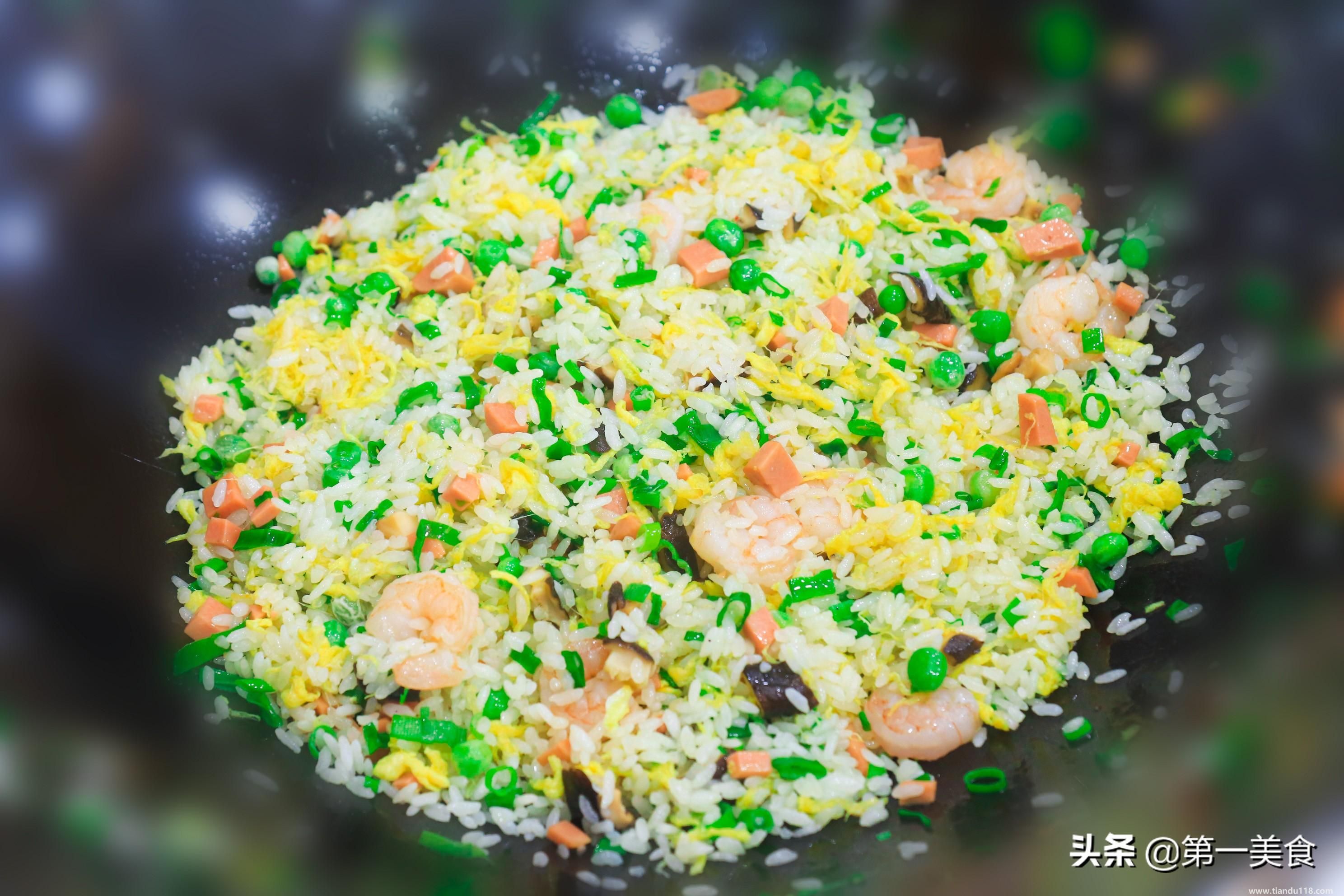 普通蛋炒飯的做法簡(jiǎn)單步驟（怎樣做蛋炒飯最好吃）(圖7)