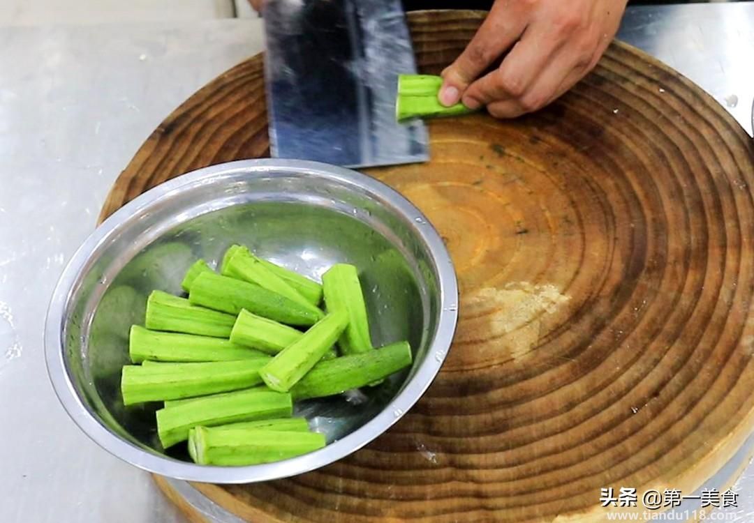 秋葵的做法(秋葵怎么做)(圖2) 秋葵的做法(秋葵怎么做)(圖2)