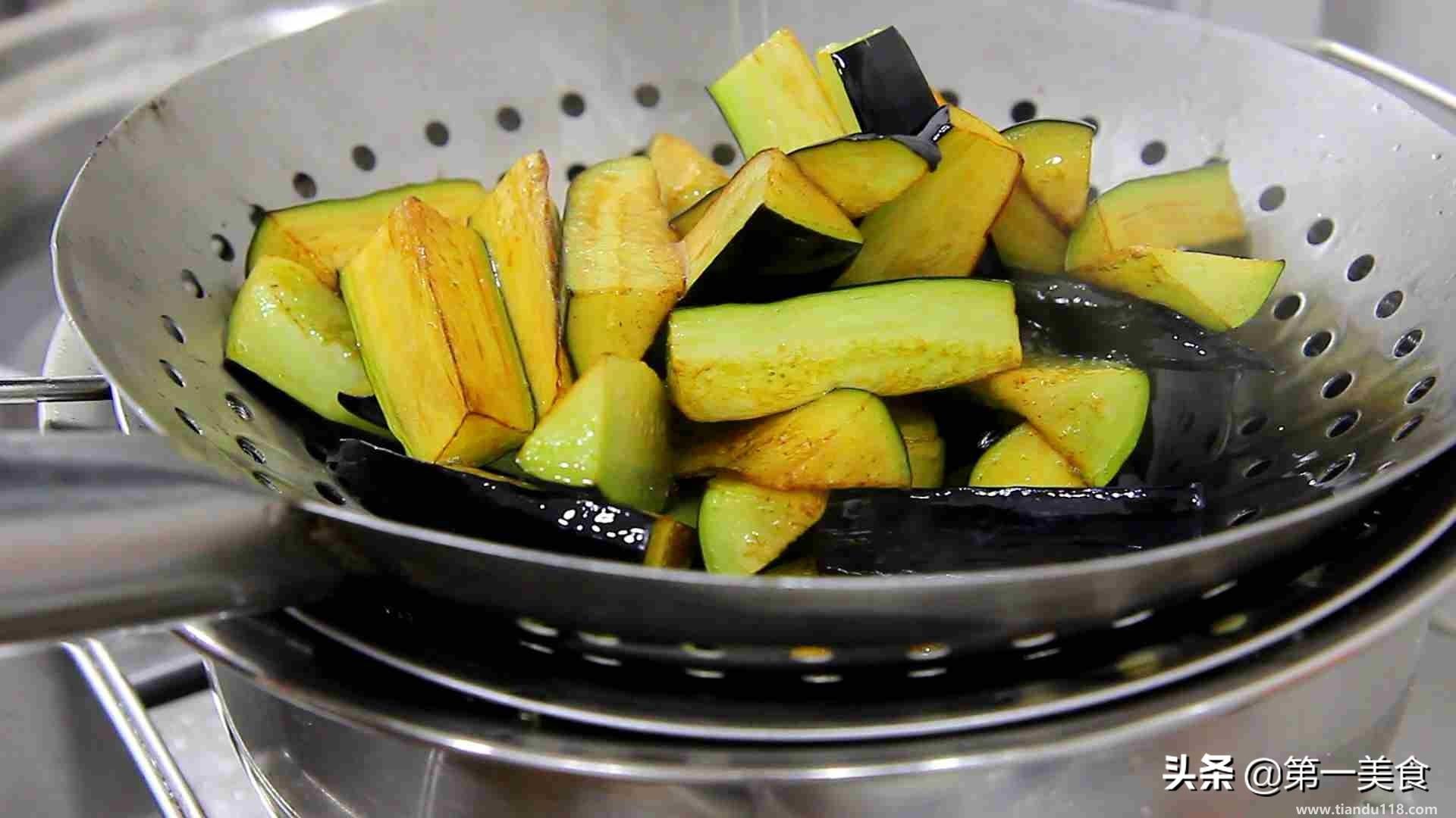 魚香茄子的做法(魚香茄子怎么做)(圖3) 魚香茄子的做法(魚香茄子怎么做)(圖3)