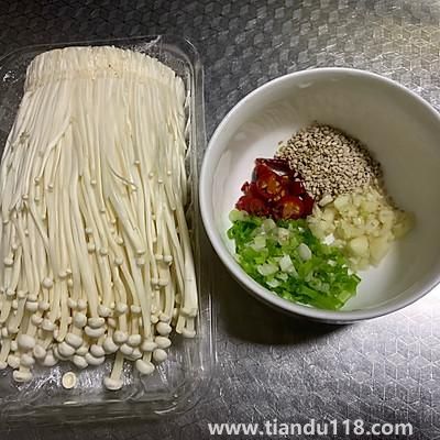 涼拌金針菇的做法（涼拌金針菇怎么做）(圖2)