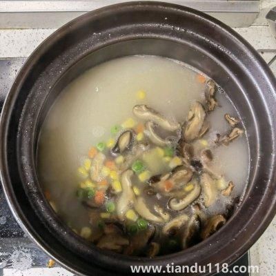 海鮮粥的做法(海鮮粥怎么做)(圖6) 海鮮粥的做法(海鮮粥怎么做)(圖6)