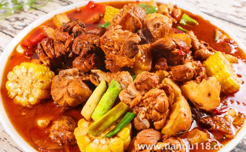 哪種雞適合做大盤雞（正宗的大盤雞放啤酒嗎）