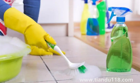 新房保潔開(kāi)荒做些什么（開(kāi)荒保潔什么時(shí)候做合適）