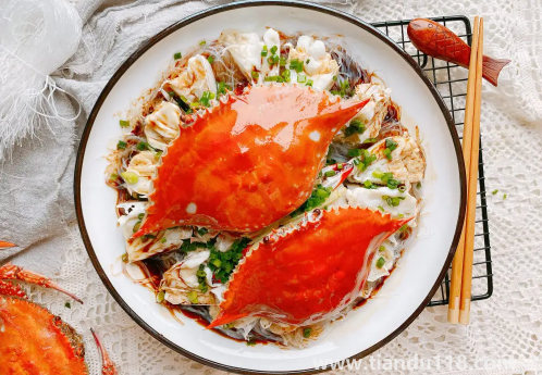 凍梭子蟹是不是要化凍了才能炒(梭子蟹怎么炒好吃又簡(jiǎn)單)(圖1) 凍梭子蟹是不是要化凍了才能炒1