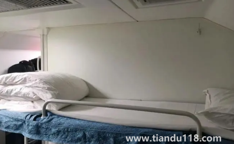 女生坐火車硬臥是上鋪好還是下鋪好20221