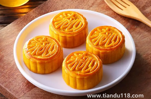 月餅在快遞過(guò)程中會(huì)不會(huì)變質(zhì)（吃月餅要注意什么）