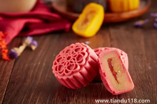 一個月餅的熱量相當于幾塊披薩的熱量2