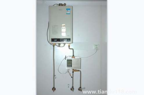 安裝熱水器需要預留什么接口(安裝熱水器需要打孔嗎)(圖3) 安裝熱水器需要預留什么接口3