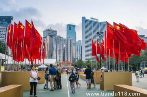 2022年國(guó)慶節(jié)可以出省旅游嗎(國(guó)慶節(jié)旅游注意事項(xiàng))(圖3) 2022年國(guó)慶節(jié)可以出省旅游嗎3