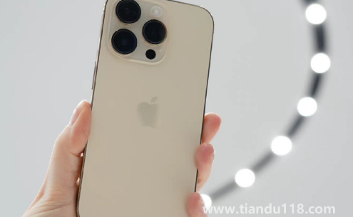 蘋(píng)果稱(chēng)iPhone電力足夠從早用到晚可信嗎（iPhone14值得買(mǎi)嗎）