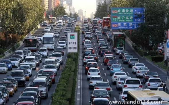 2022國(guó)慶節(jié)高速免費(fèi)可以提前上高速嗎(國(guó)慶節(jié)公路交通注意事項(xiàng))(圖2) 2022國(guó)慶節(jié)高速免費(fèi)可以提前上高速嗎2