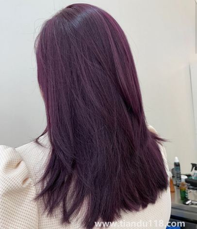 黑紫色適合黃皮嗎(黑紫發(fā)色素顏能染嗎)(圖1) 黑紫色適合黃皮嗎1