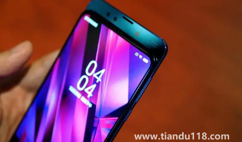 榮耀magic5是小屏手機(jī)是真的嗎(榮耀Magic5最新消息)(圖3) 榮耀magic5是小屏手機(jī)是真的嗎3