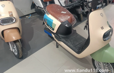 怎么看電池是不是石墨烯電池(雅迪石墨烯電池爆炸嗎)(圖2) 怎么看電池是不是石墨烯電池2