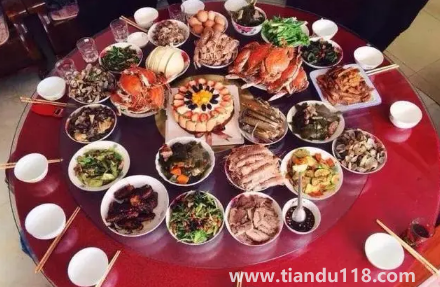 2022年10月10日適合辦生日宴嗎(生日宴要注意什么事項(xiàng))(圖3) 2022年10月10日適合辦生日宴嗎3