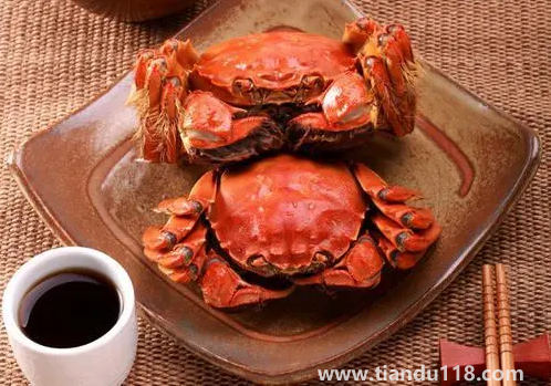 洗螃蟹為什么要放白酒(清潔螃蟹的注意事項)(圖2) 洗螃蟹為什么要放白酒2