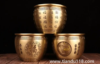 銅缸擺件能不能在屋里面擺放(銅缸擺件不能擺在哪里)(圖2) 銅缸擺件能不能在屋里面擺放2