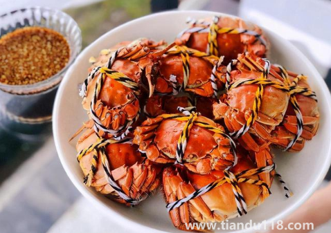 蒸螃蟹可以放啤酒嗎(螃蟹需要蒸多長時間才能熟)(圖3) 蒸螃蟹可以放啤酒嗎3