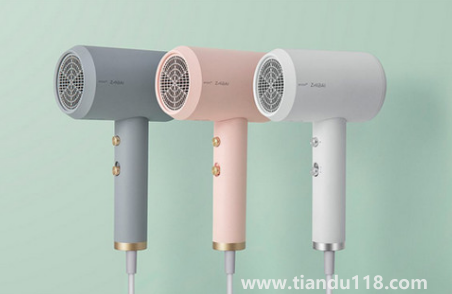 吹風機第一次用冒煙是為什么(吹風機用著冒煙是不是質量問題)(圖2) 吹風機第一次用冒煙是為什么2