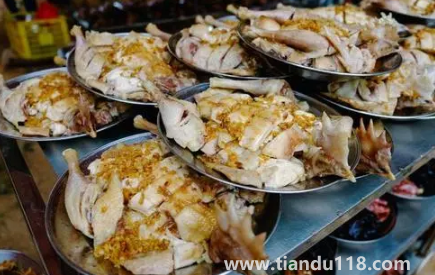 婚宴酒席價(jià)格一般多少錢(qián)(普通縣城和小城市酒席價(jià)格會(huì)差多少)(圖1) 婚宴酒席價(jià)格一般多少錢(qián)1