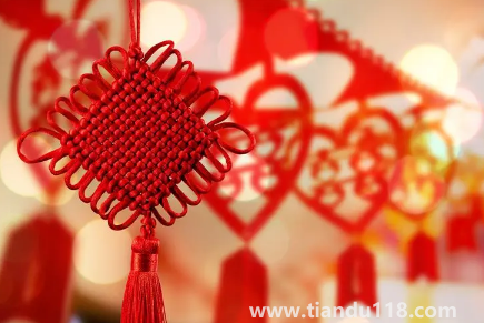 一進(jìn)門看見中國(guó)結(jié)好嗎1