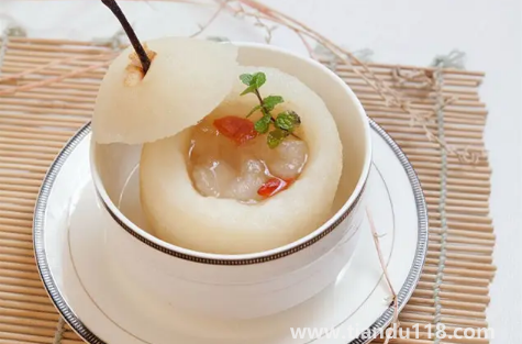 冰糖燉雪梨加多少水合適（冰糖雪梨要燉多久）