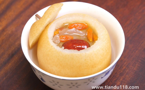 冰糖燉雪梨是吃梨肉還是喝湯(冰糖燉雪梨要去核嗎)(圖2) 冰糖燉雪梨是吃梨肉還是喝湯2