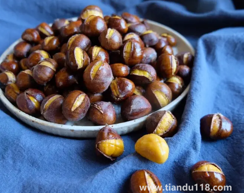 帶殼的板栗怎么煮好吃又簡(jiǎn)單2
