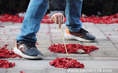 2023煙花爆竹會解禁嗎(放煙花被抓了怎么處罰)(圖3) 2023煙花爆竹會解禁嗎3