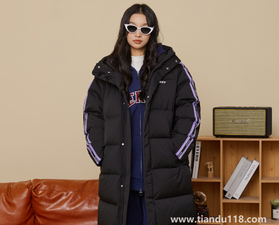 鵝絨服是不是比鴨絨服薄（羽絨服鴨絨好還是鵝絨的好）