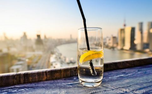 陽(yáng)了拉肚子可以喝檸檬水嗎（拉肚子飲食需要注意什么）