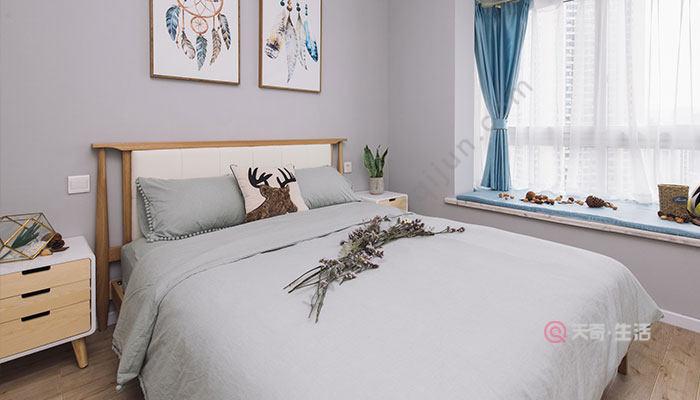 床對(duì)著門怎么化解 床對(duì)著門怎么辦(圖2) 床對(duì)著門怎么化解