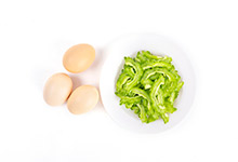 苦瓜炒蛋的功效營(yíng)養(yǎng)和功效 苦瓜炒蛋的營(yíng)養(yǎng)價(jià)值