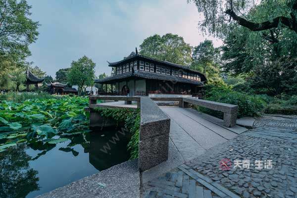 蘇州拙政園早晨幾點(diǎn)開(kāi)門(mén)