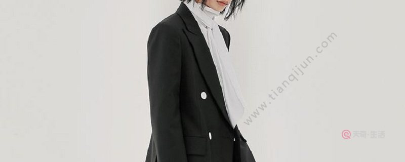 微胖的人適合穿小西裝嗎 微胖型穿什么西服(圖1) 微胖的人適合穿小西裝嗎